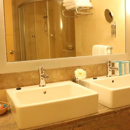 Hotel Adrina Termal Health & 5*