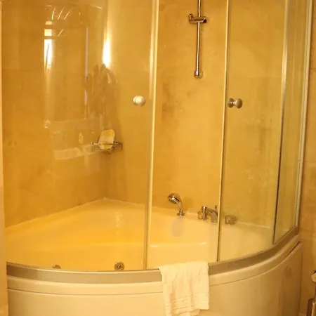 Adrina Termal Health & Hotel